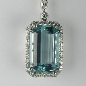 aquamarine and diamond necklace