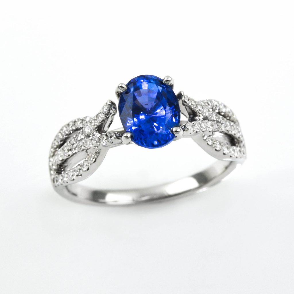 blue sapphire and diamond ring