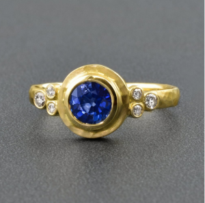 blue sapphire ring